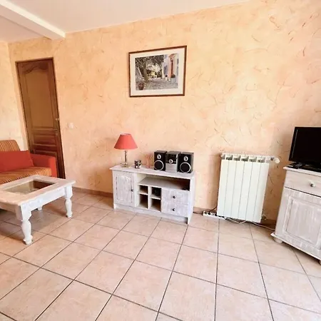 Laurier Comfortable * Saint-Raphael (Var)